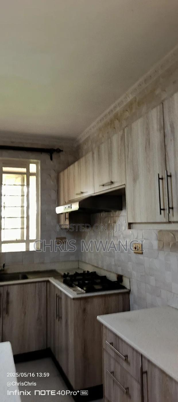 Furnished 5bdrm Block of Flats in Kenyatta Road Estate for sale