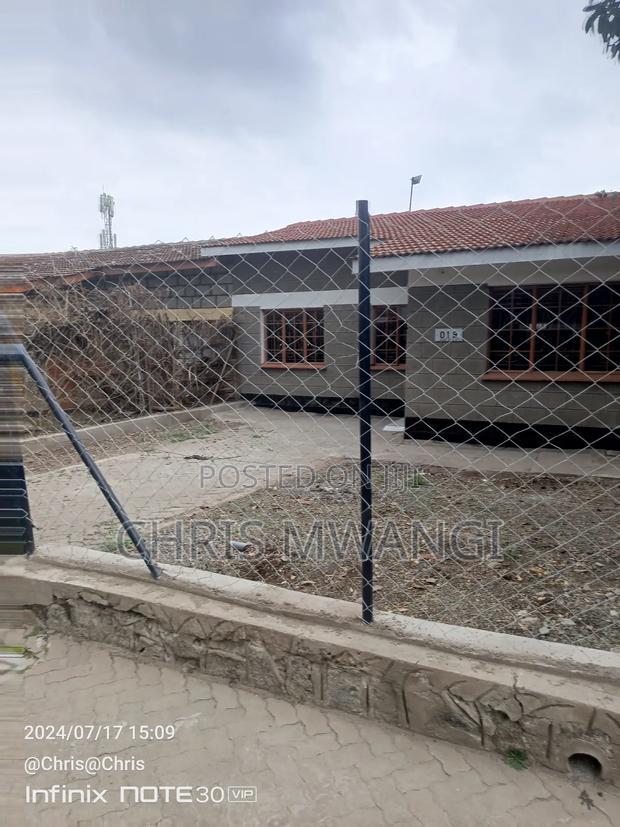 3bdrm Bungalow in Valley Street, Mombasa Road for sale