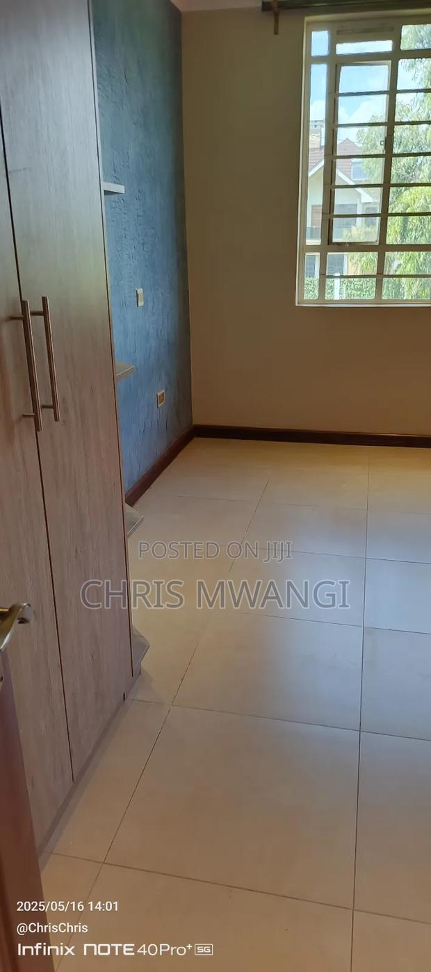 Furnished 5bdrm Block of Flats in Kenyatta Road Estate for sale