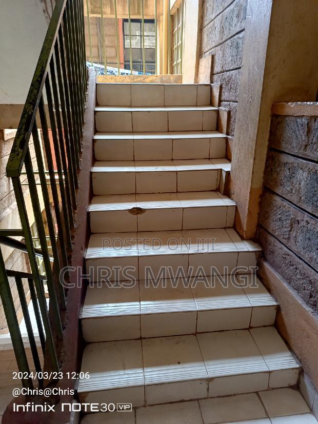 2bdrm Block of Flats in Season Estate for sale