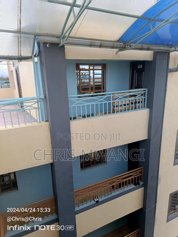 2bdrm Block of Flats in Kamakis Estate for sale