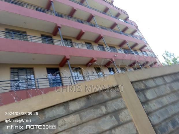 2bdrm Block of Flats in Ruaka Estate for sale