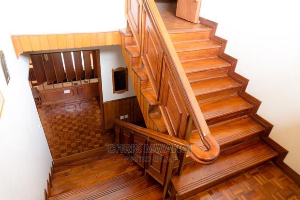 Furnished 6bdrm Maisonette in Daykio, Kimbo for Sale
