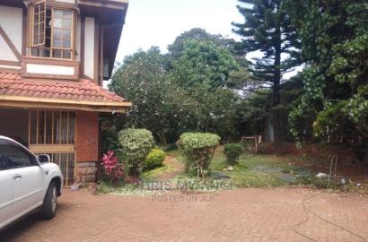 Furnished 5bdrm Maisonette in Mimosa Drive, Runda for Sale