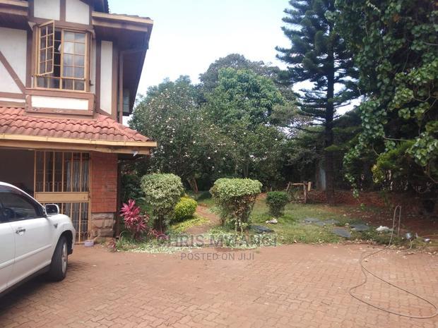 Furnished 5bdrm Maisonette in Mimosa Drive, Runda for Sale
