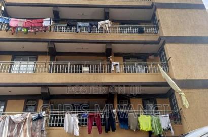 2bdrm Block of Flats in Membly Street, Membley Estate for sale