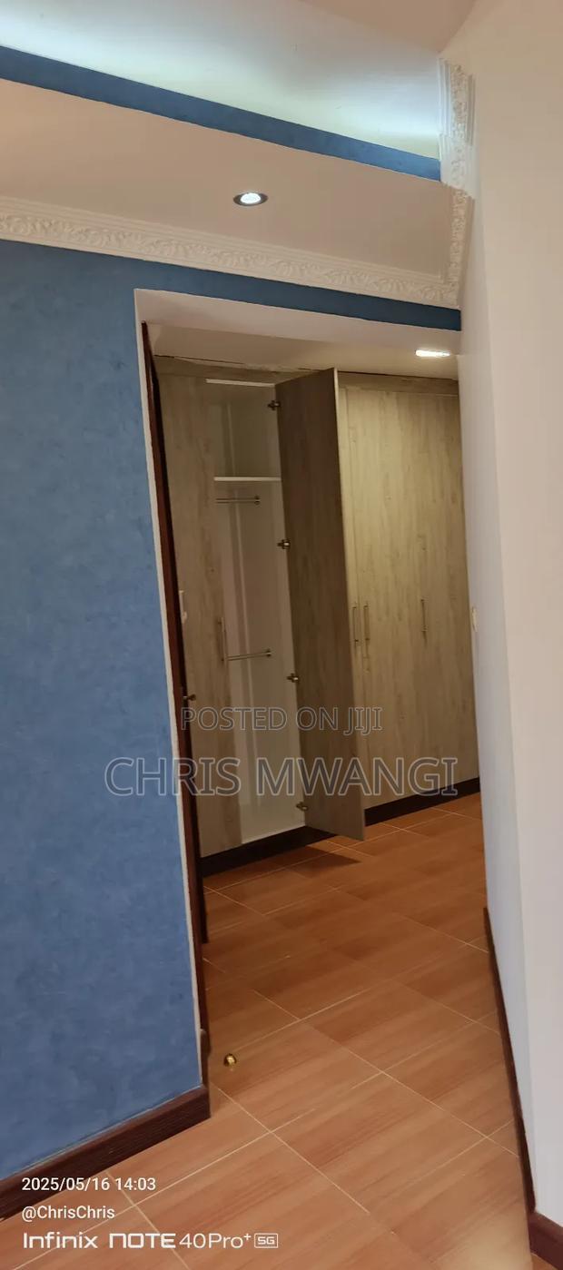 5bdrm Mansion in Kenyatta Road Theta for sale