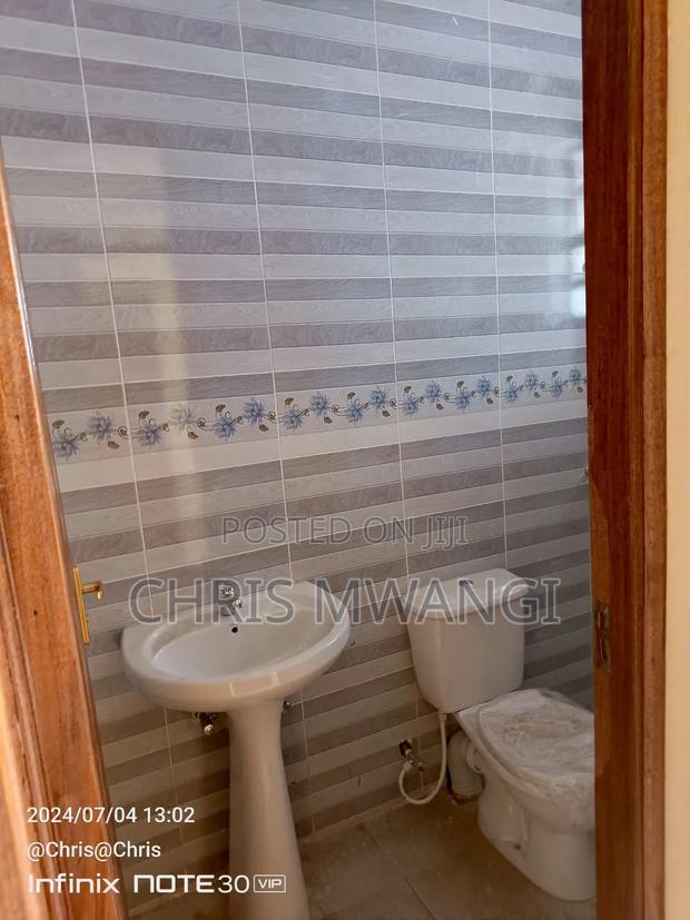 2bdrm Block of Flats in Ngumba Estate for sale