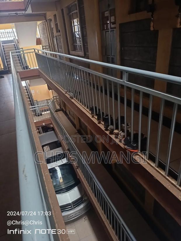1bdrm Block of Flats in Kiunguro Street, Membley Estate for sale