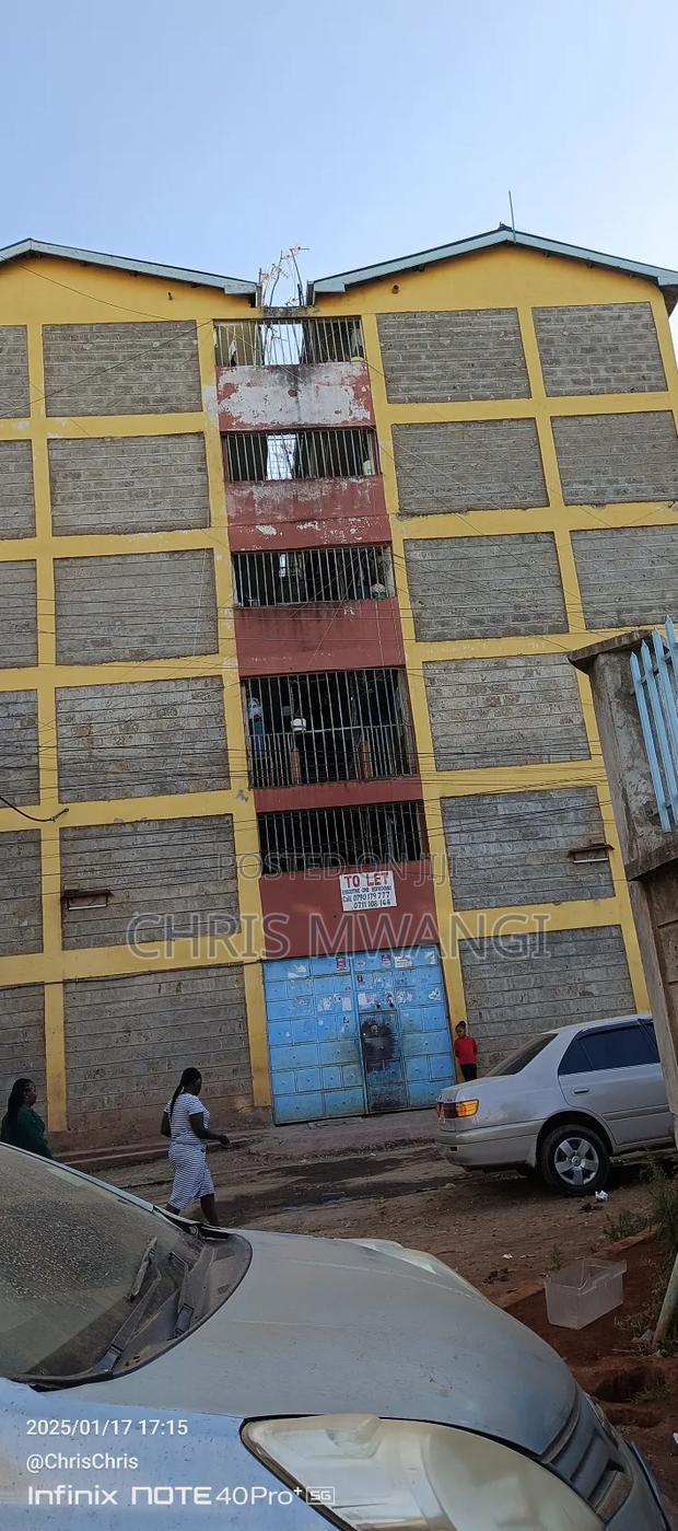 1bdrm Block of Flats in Zimmerman Estate for sale