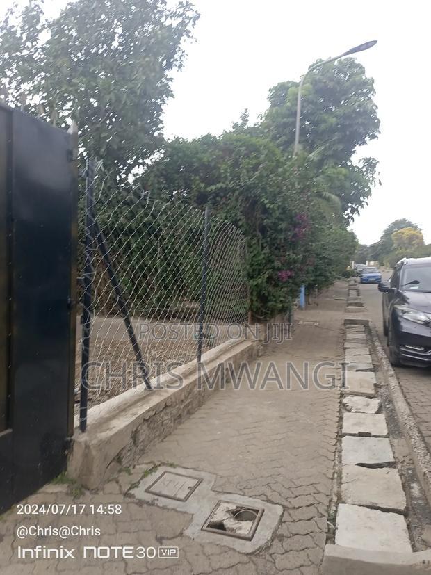 3bdrm Bungalow in Mlolongo Estate, Mombasa Road for sale