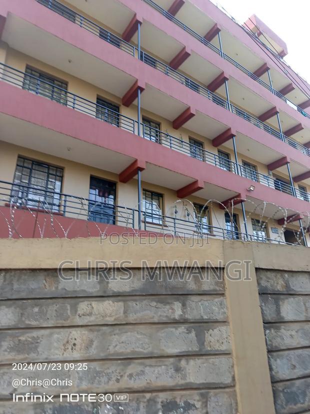 2bdrm Block of Flats in Ruaka Estate for sale