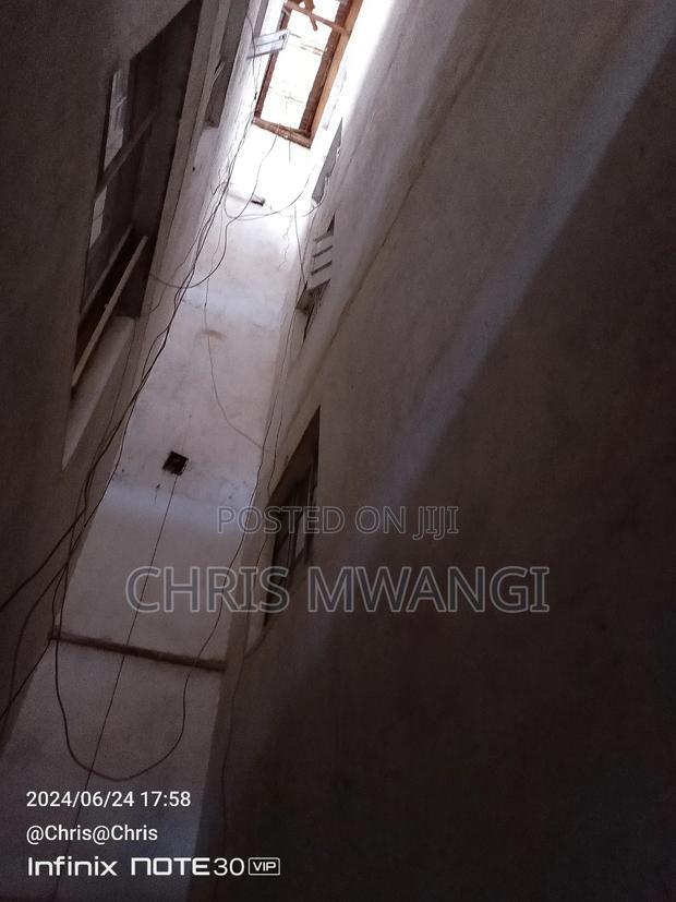 2bdrm Block of Flats in Ngumba Estate for sale