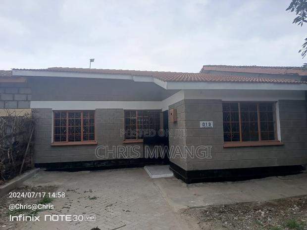 3bdrm Bungalow in Mlolongo Estate, Mombasa Road for sale