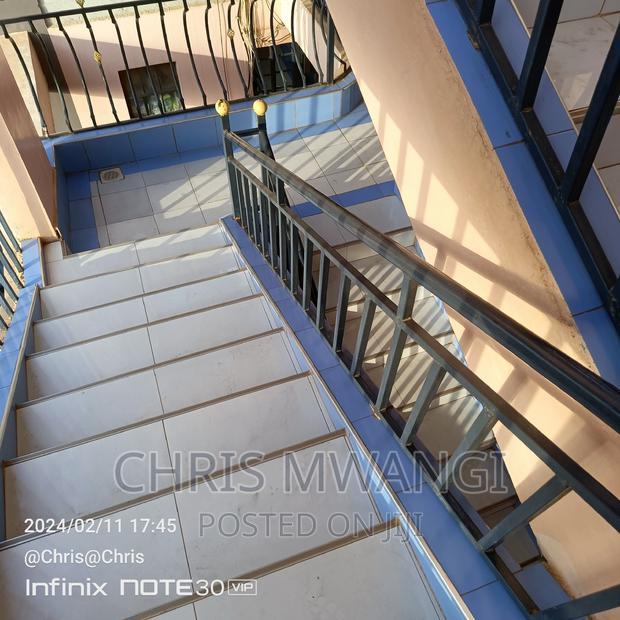 1bdrm Block of Flats in Season Estate for sale