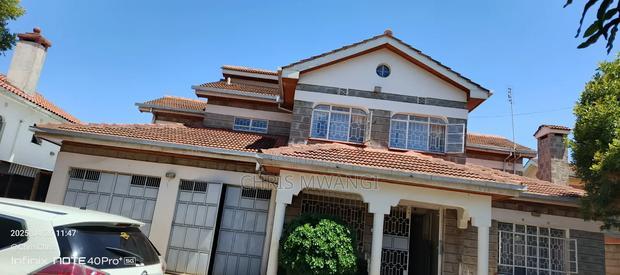 4bdrm Mansion in Kahawa Sukari for sale