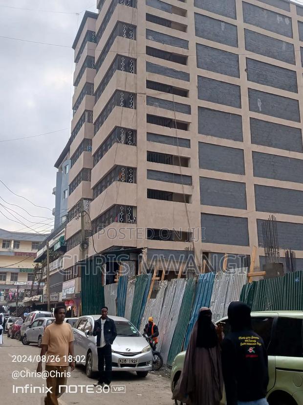 2bdrm Block of Flats in Eastleigh Street for sale