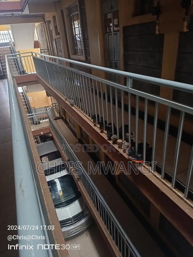 1bdrm Block of Flats in Kiunguro Street, Membley Estate for sale