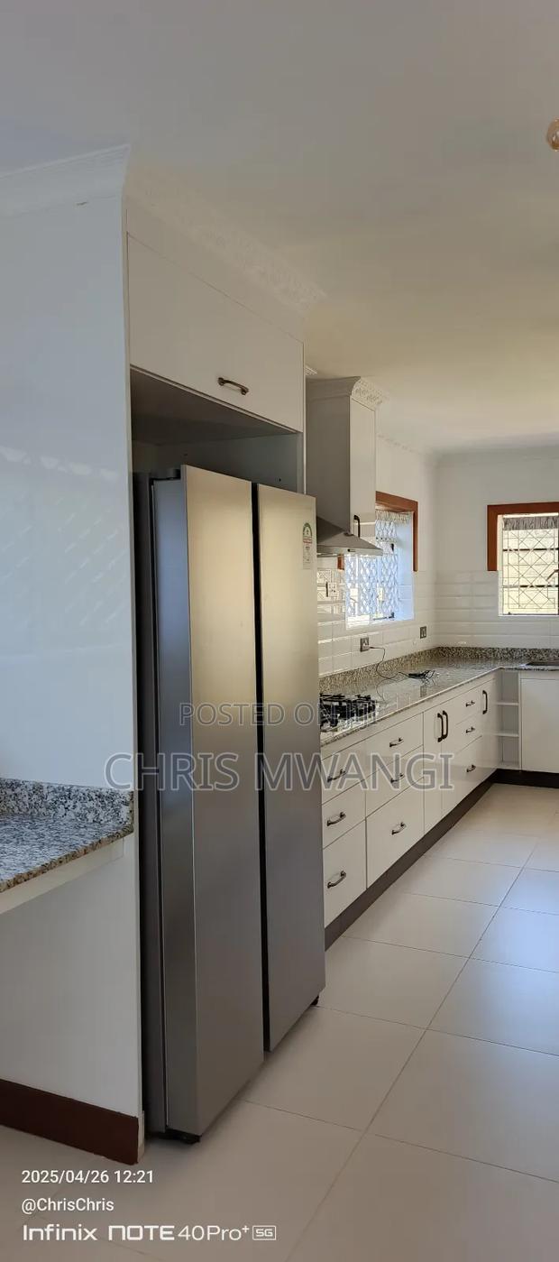 Furnished 5bdrm Mansion in Kahawa Sukari Road for sale