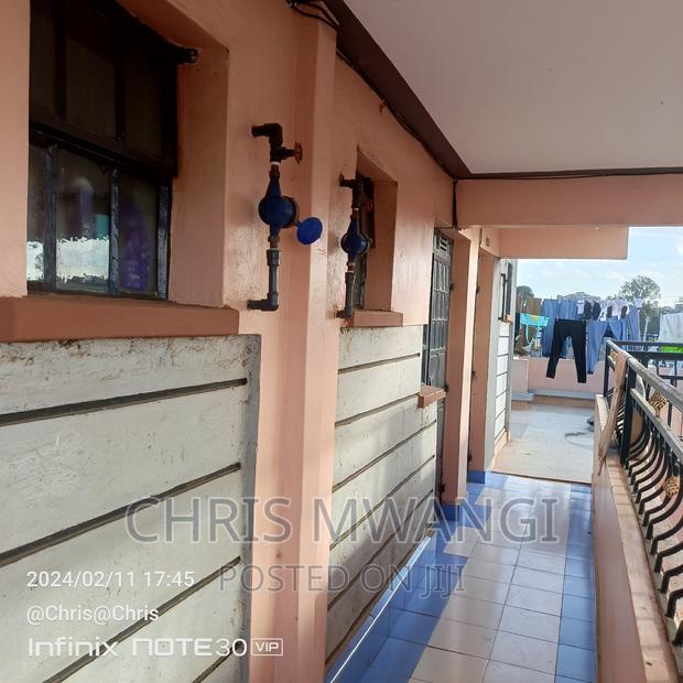 1bdrm Block of Flats in Season Estate for sale