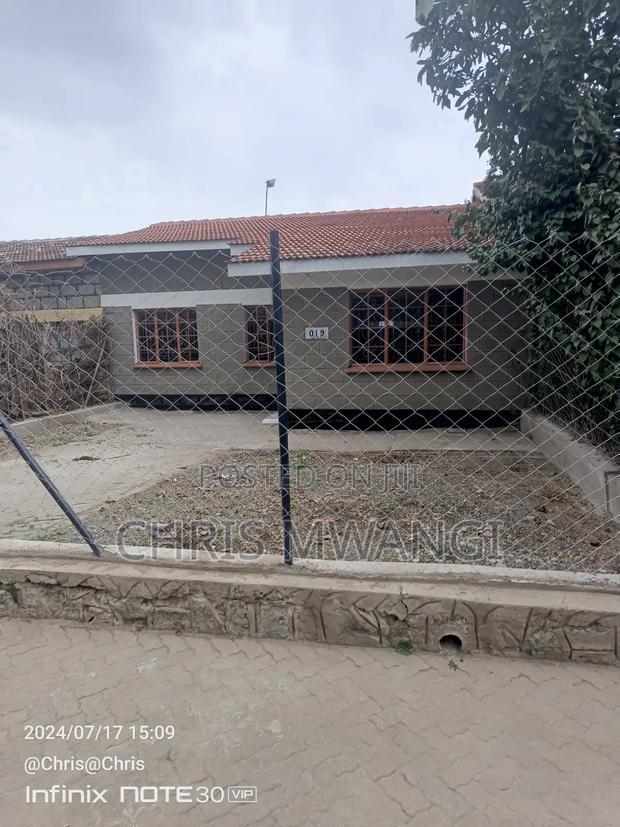 3bdrm Bungalow in Valley Street, Mombasa Road for sale