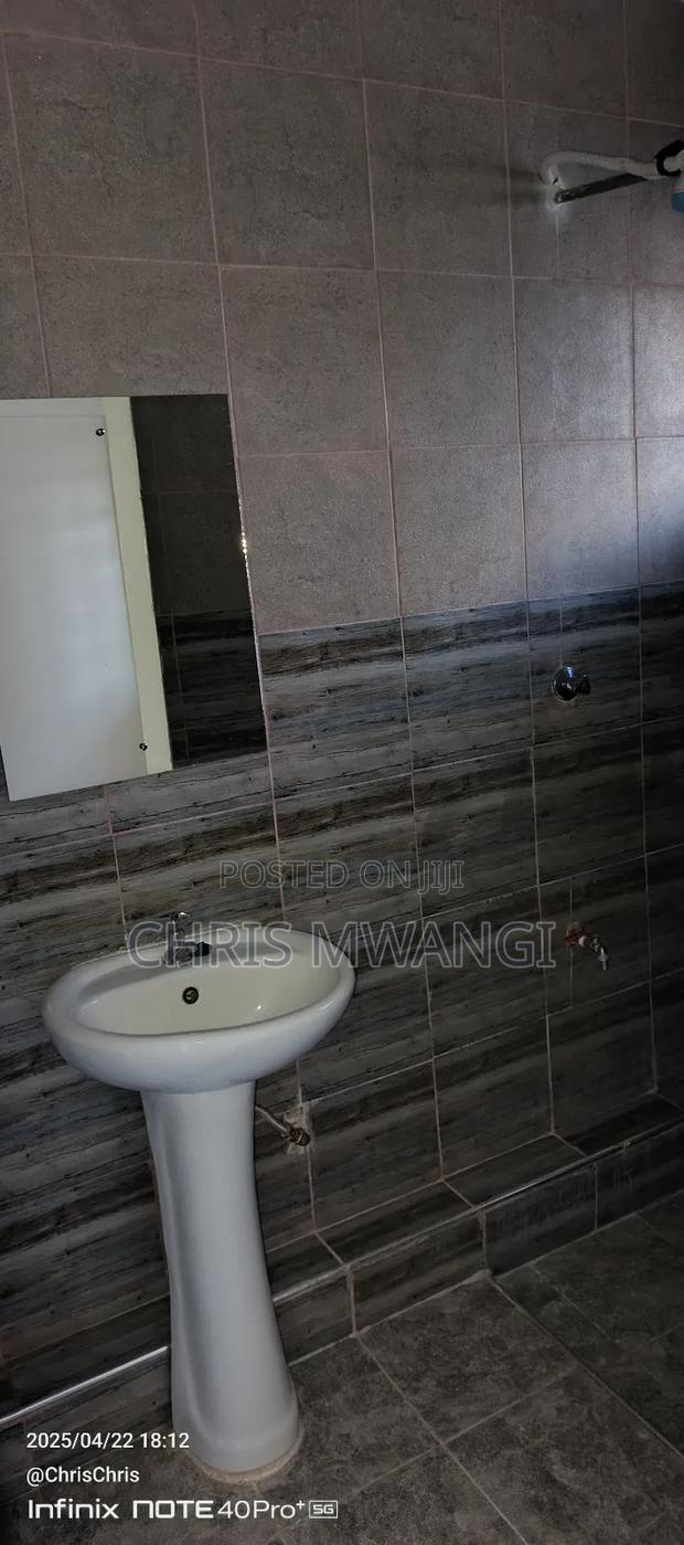 1bdrm Block of Flats in Ruiru Estate, Kwa Kairu for sale