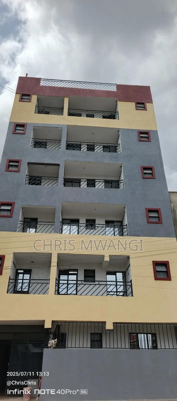 2bdrm Block of Flats in Kamakis Estate for sale