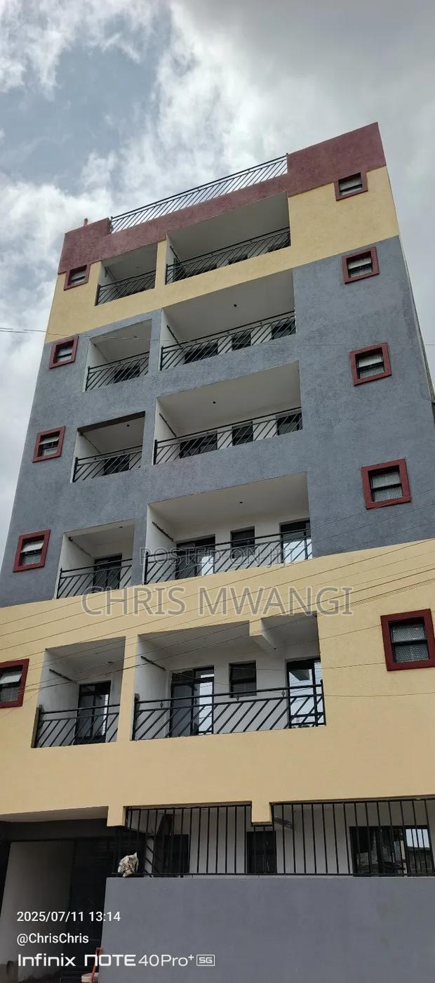 2bdrm Block of Flats in Kamakis Estate for sale