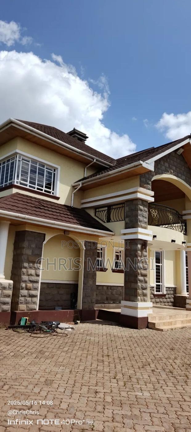 5bdrm Maisonette in Kenyatta Road Estate for sale