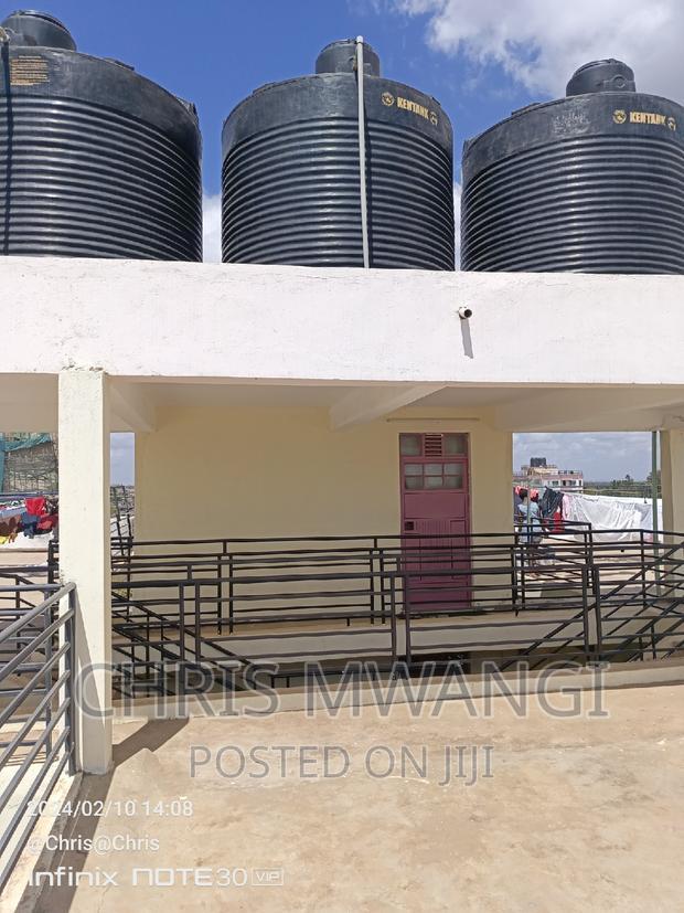 2bdrm Block of Flats in Kamakis Estate for sale