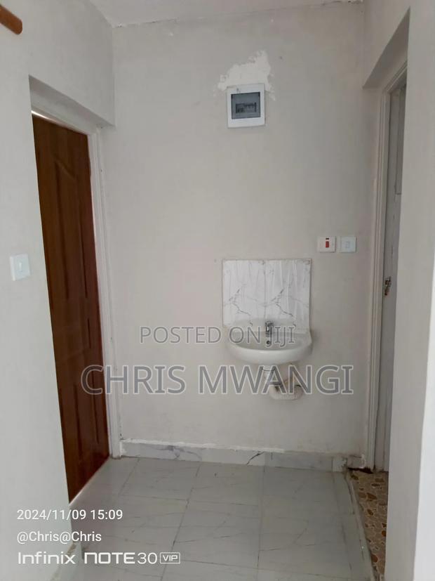 1bdrm Block of Flats in Bypass Estate, Kamakis for sale