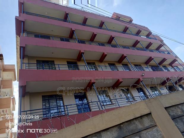 2bdrm Block of Flats in Ruaka Estate for sale