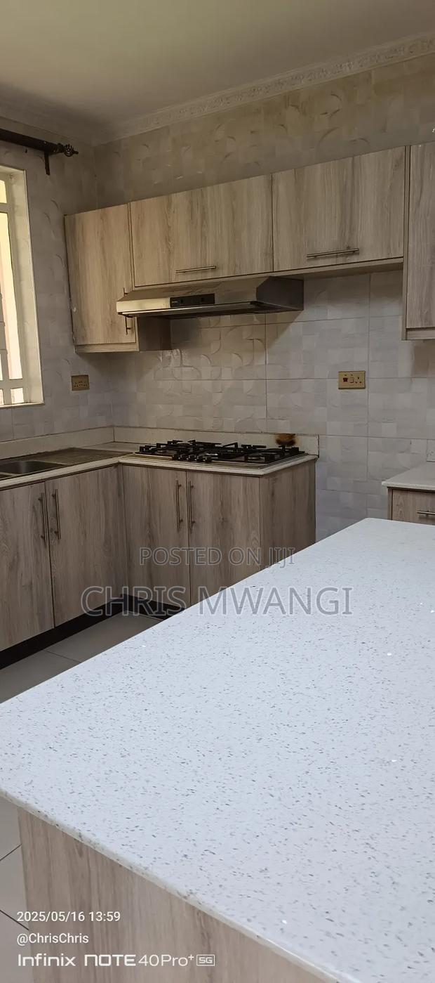 5bdrm Maisonette in Kenyatta Road Estate for sale