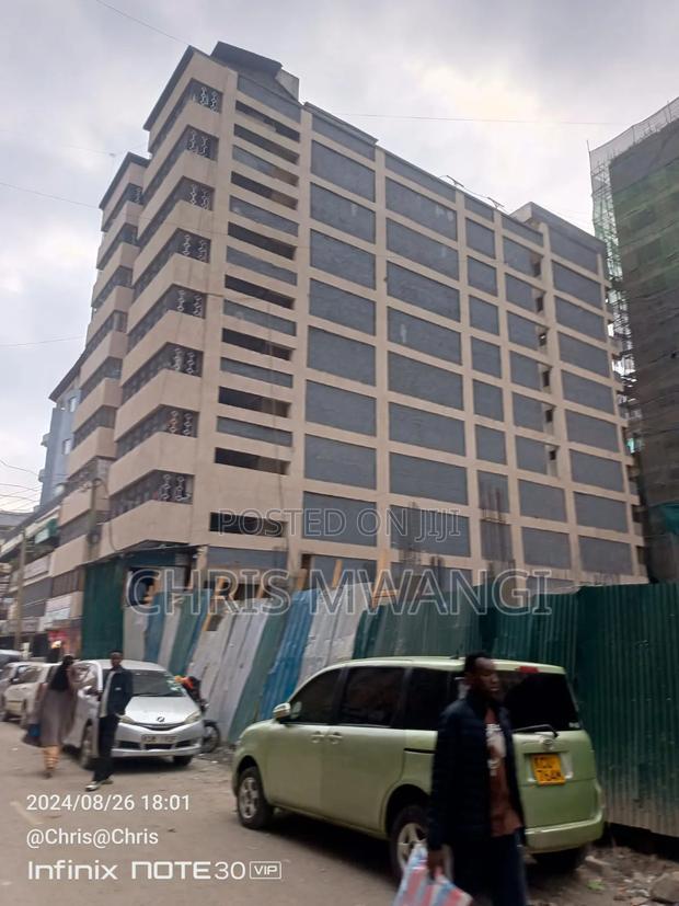 2bdrm Block of Flats in Eastleigh Street for sale