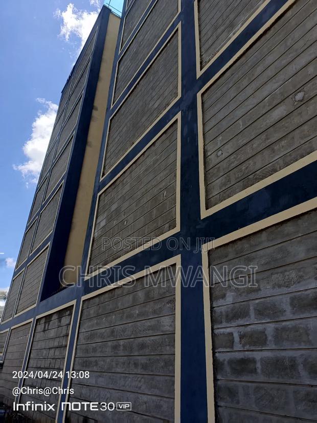 2bdrm Block of Flats in Kamakis Estate for sale