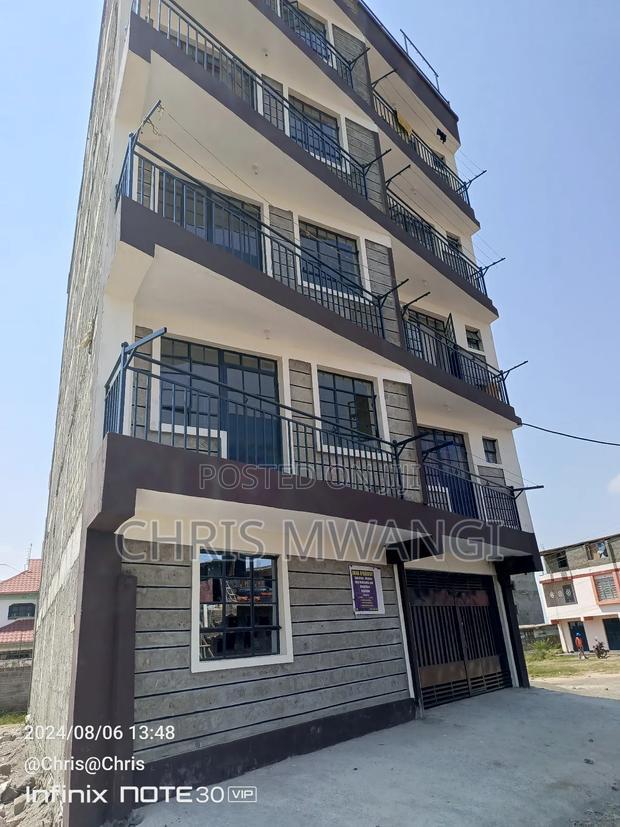 1bdrm Block of Flats in Kamakis Estate for sale