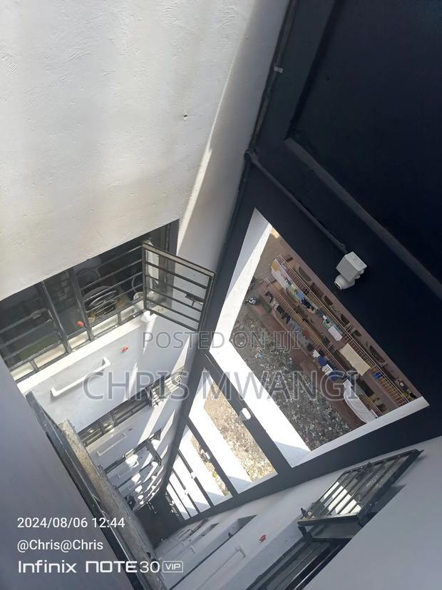 Furnished 1bdrm Block of Flats in Sunton Street for sale