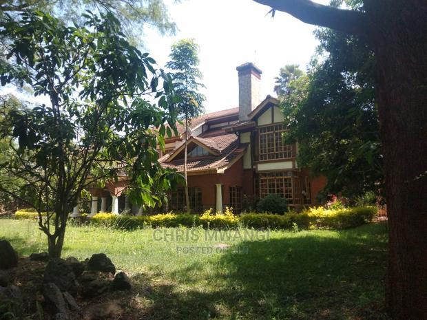 Furnished 5bdrm Maisonette in Mimosa Drive, Runda for Sale