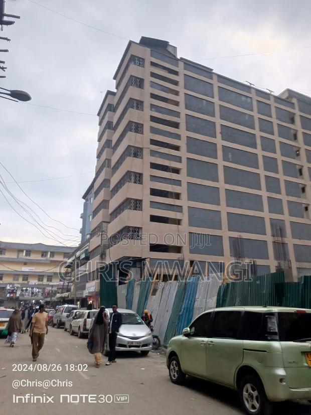 2bdrm Block of Flats in Eastleigh Street for sale