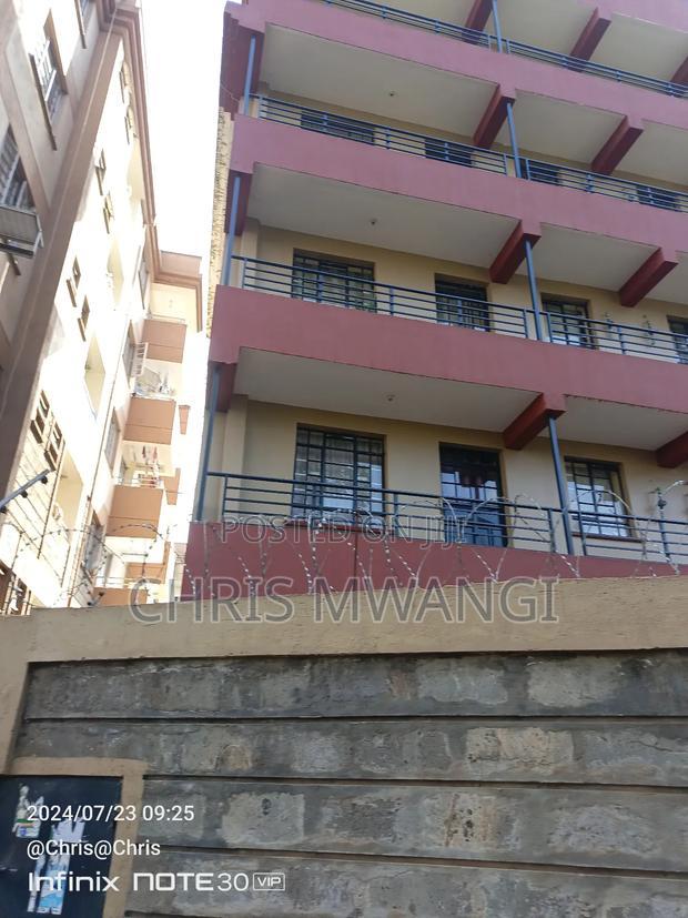 2bdrm Block of Flats in Ruaka Estate for sale