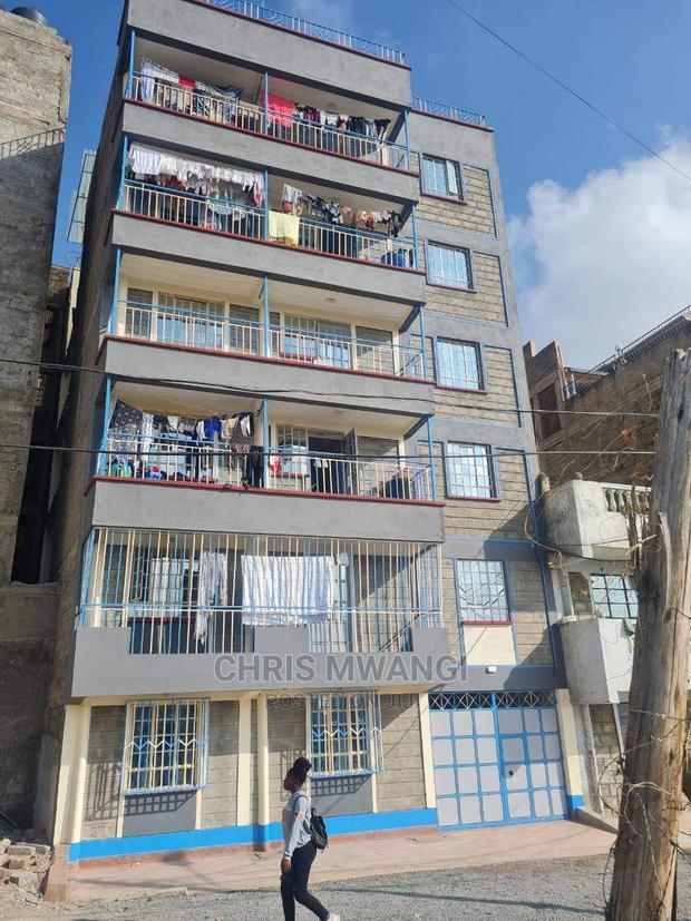 2bdrm Block of Flats in Donholm, Greenspan for Sale