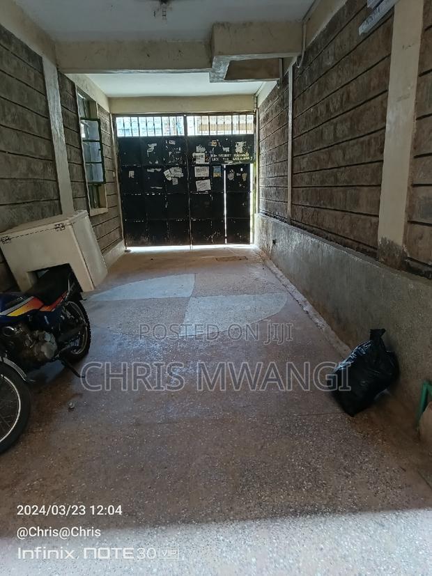 2bdrm Block of Flats in Season Estate for sale