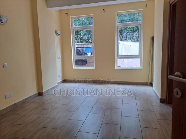 3bdrm Apartment in Kilimani, Hurlingham for sale