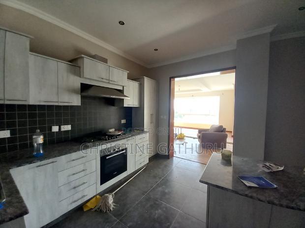 4bdrm Apartment in Riverside for rent
