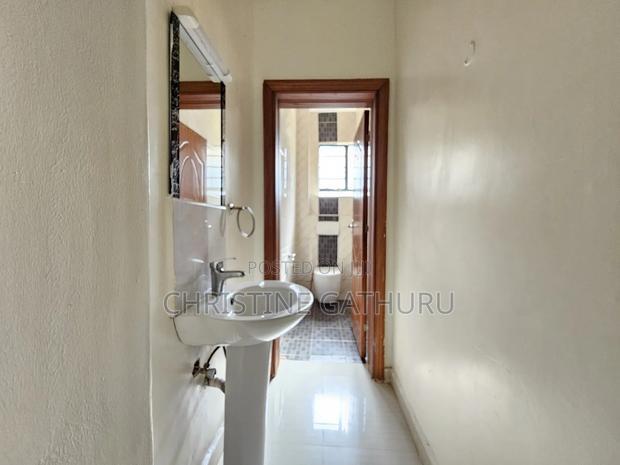 2bdrm Apartment in Grandville, Kinoo for rent