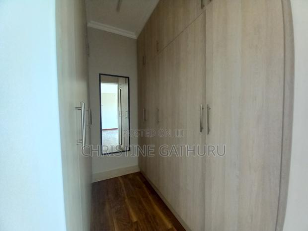 4bdrm Apartment in Riverside for rent
