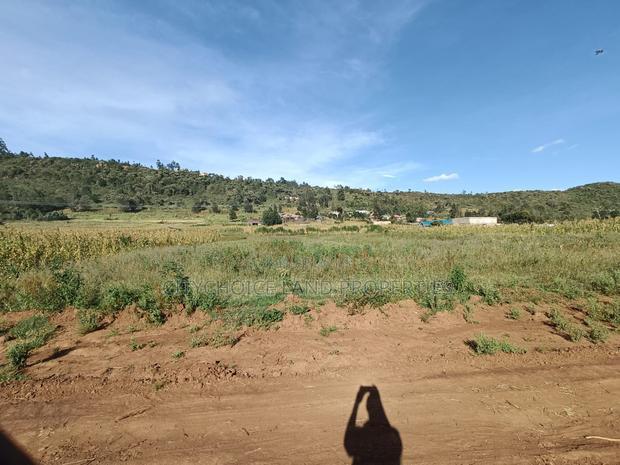 Prime 50x100 Land Available in Karai, Lusigetti