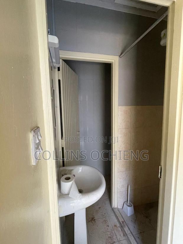1bdrm Bungalow in South C for rent
