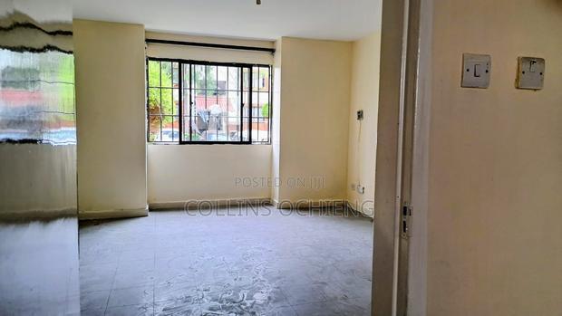 3bdrm Apartment in Nyayo Estate, Embakasi for sale