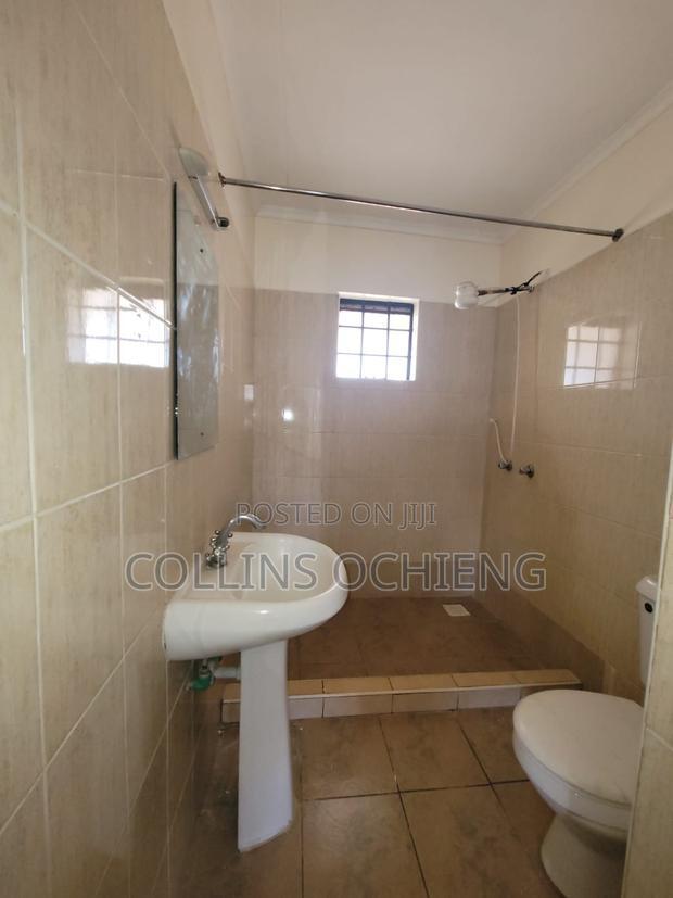 3bdrm Apartment in Pipeline Estate, Embakasi for sale